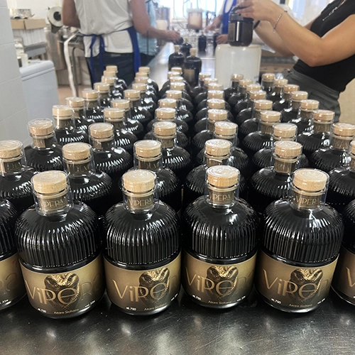 Imbottigliamento produzione Amaro Vipera